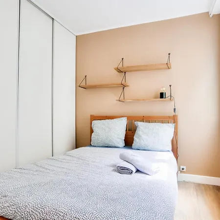 Apartment Charmant Proche Du Parc Des Buttes-chaumont